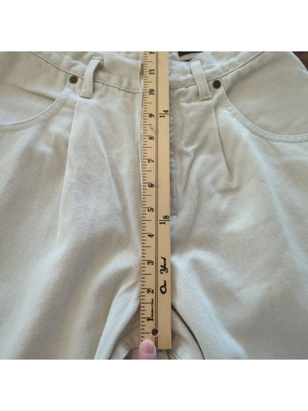 Vintage Eddie Bauer Women’s Relaxed Fit Beige Jeans Size 6p High Rise Tapered